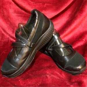 Women’s Sketchers Shape-Ups; Mary Jane Style; Size 7; Leather and Suede,